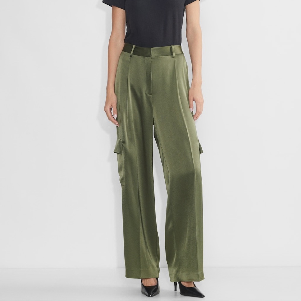 Babaton Outgoing Satin Cargo Pant